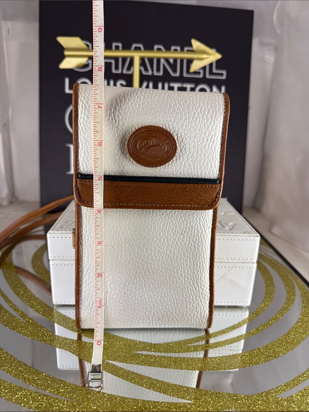 Dooney & Bourke White and Brown Pebbled Leather Crossbody Phone Pouch - Picture 4 of 7